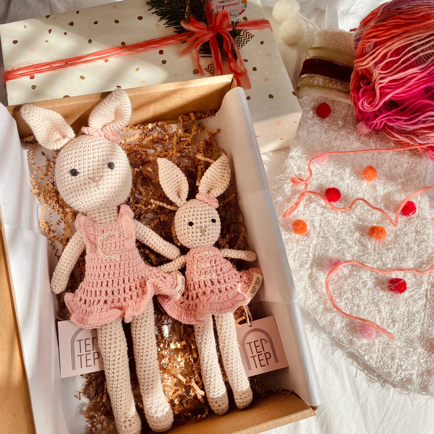 Personalized Big Sister & Little Sister Bunnies - Peach